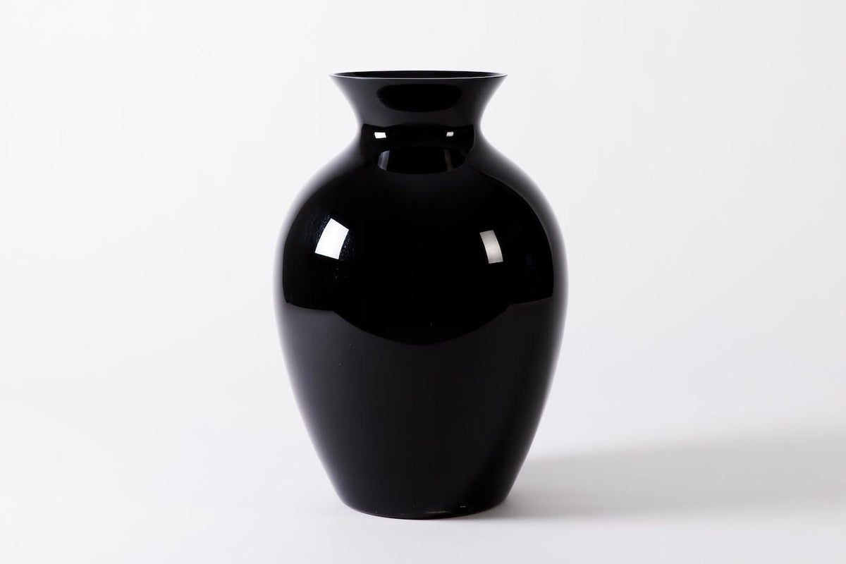 Intire Definition Intire vase – R.E.G. Project